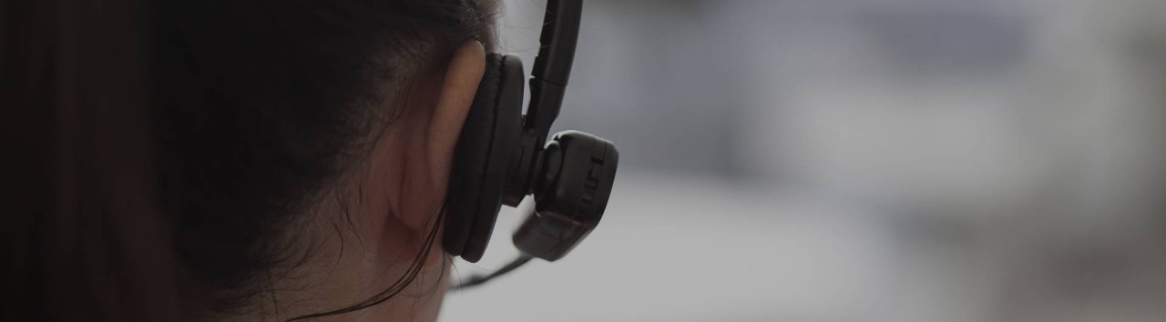 chica_auricular_tcm76-83964.jpg