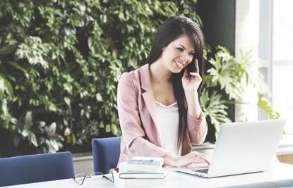 chica_telefono_portatil_tcm76-83985.jpg